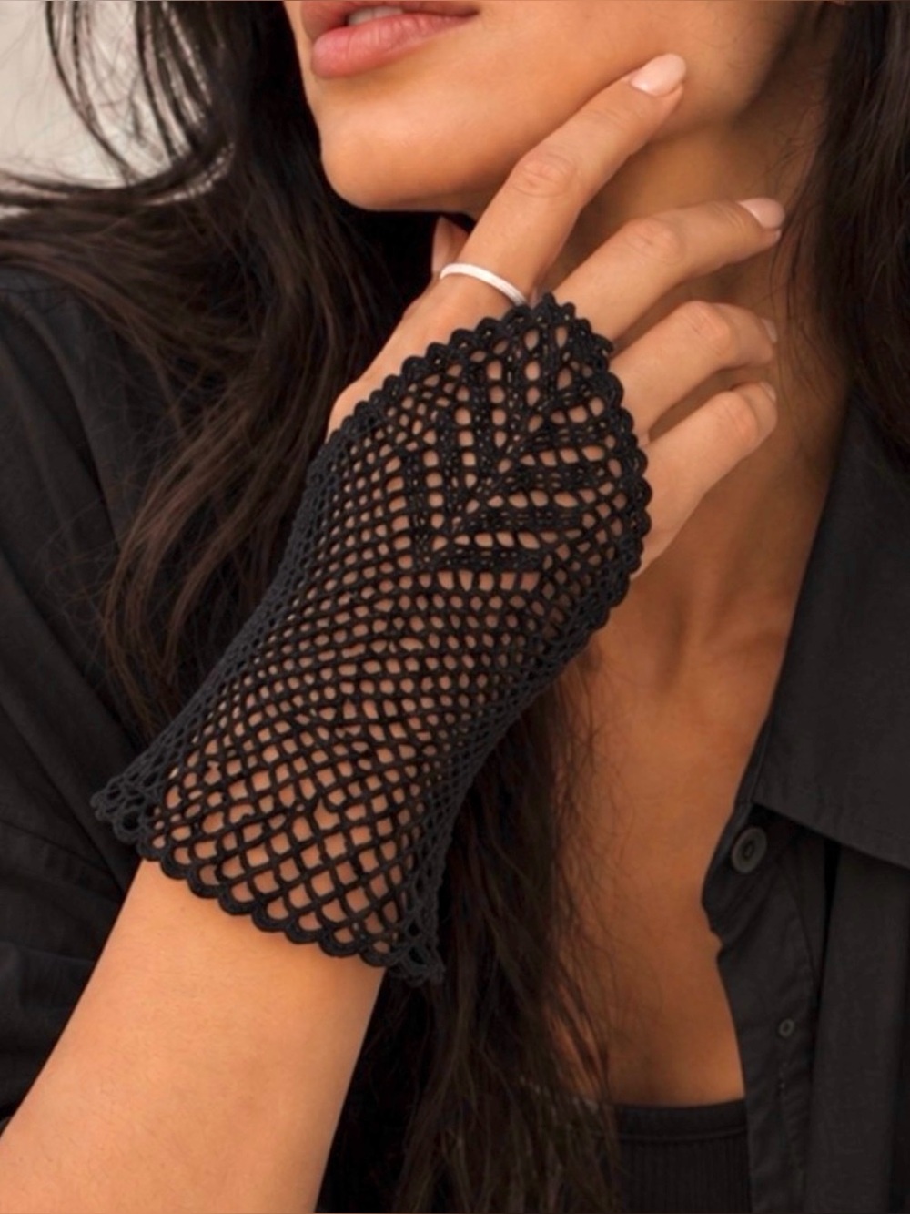 Handmade Crochet Lace Single Hand Glove Black Finger Loop Bridal Boho Mitts S/M